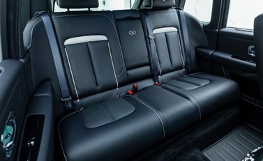 Rolls-Royce Cullinan Black Badge 16
