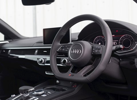 Audi RS5 Coupé Sport Edition 11