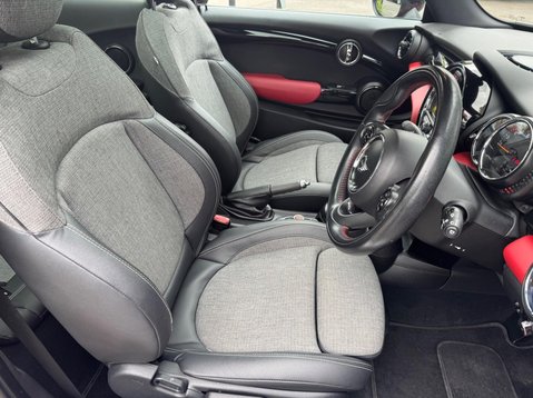 Mini Hatch COOPER S 15