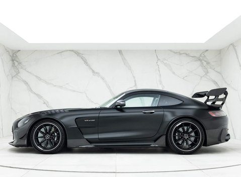 Mercedes-Benz Amg GT Black Series 3