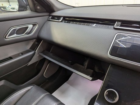 Land Rover Range Rover Velar 2.0 Range Rover Velar R-Dynamic SE D180 Auto 4WD 5dr 93