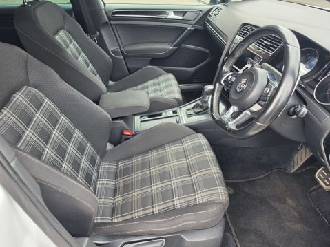 Volkswagen Golf 2.0 Golf GTD Semi-Auto 5dr 50
