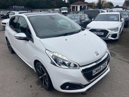 Peugeot 208 1.2 PureTech Allure Premium Euro 6 (s/s) 5dr