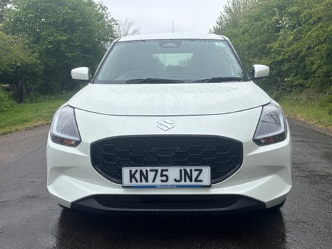 Suzuki Swift 1.2 MHEV Motion Euro 6 (s/s) 5dr 9