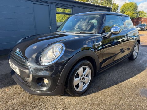 Mini Hatch ONE 4