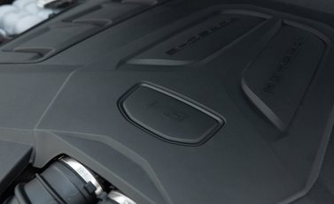 Porsche Cayenne TURBO E-HYBRID 48