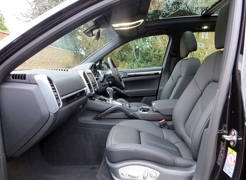 Porsche Cayenne S Hybrid 3