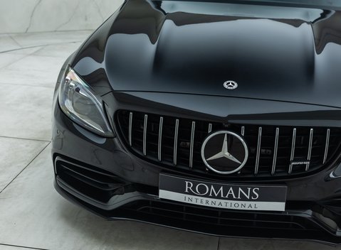 Mercedes-Benz C Class AMG C 63 ESTATE 27