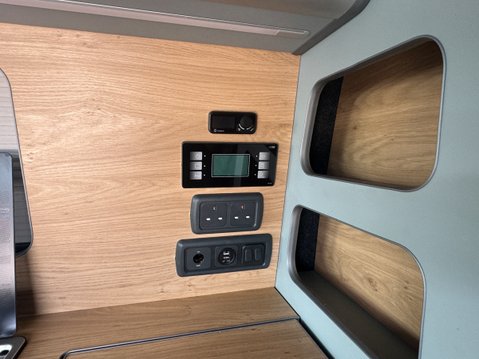 Ford Transit Custom Camper|4 Berth|4 Belt|Pop Top|Fridge|Hob|ink|VANLUX 15