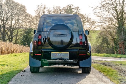 Land Rover Defender P400e XS Edition 26