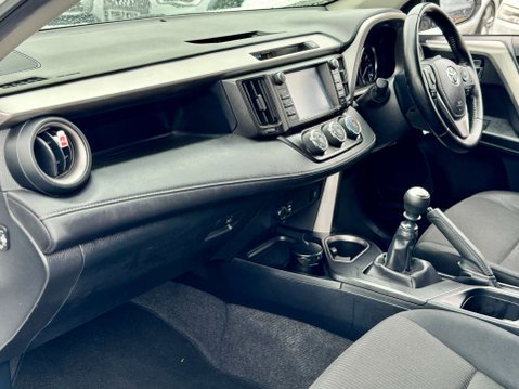 Toyota Rav4 2.0 RAV4 Active D-4D 4x2 5dr 9