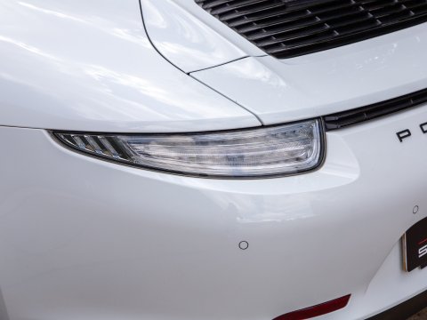 Porsche 911 CARRERA GTS PDK 18