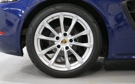 Porsche 718 Boxster PDK - Sports Exhaust, PDLS, Rev Camera and More 36