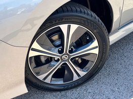Nissan LEAF Leaf E+ Tekna 62 kw/h battery, 239 mile range, 5dr 3