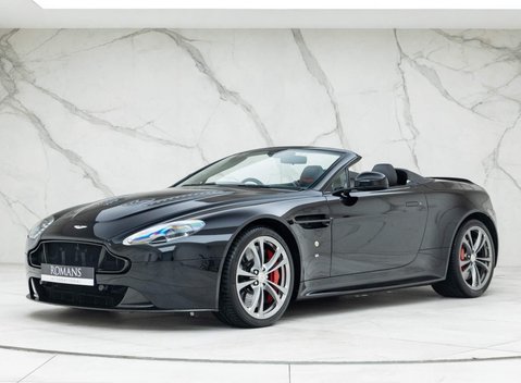 Aston Martin V12 Vantage S Roadster 1