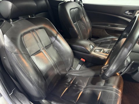 Jaguar XK COUPE 27