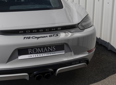 Porsche 718 Cayman GTS 22