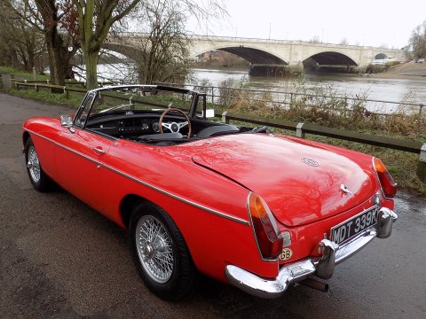 MG MGB MKII ROADSTER 49