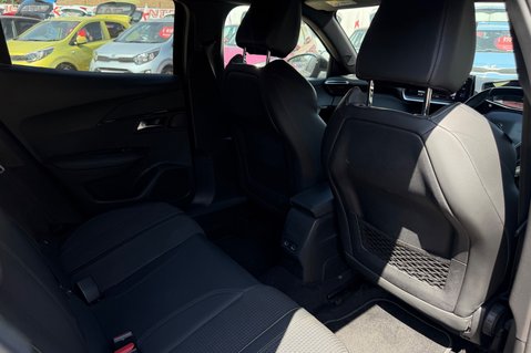 Peugeot 2008 BLUEHDI GT LINE S/S…6 SERVICES.LAST ONE AT 53K.SAT NAV  38