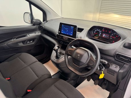 Peugeot Partner 1.5 Partner Professional Premium+ BHDi 32