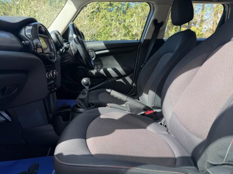 Mini Hatch 1.5 Cooper Euro 6 (s/s) 5dr 25