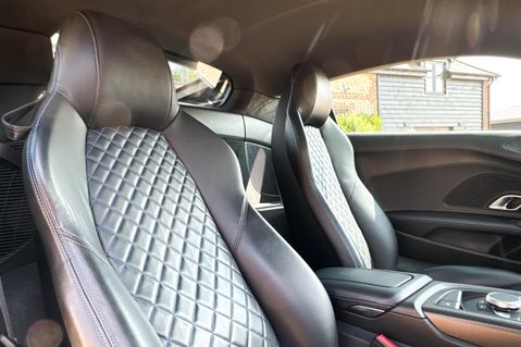 Audi R8 5.2 FSI V10 Plus S Tronic quattro Euro 6 (s/s) 2dr 30