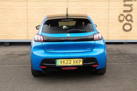 Peugeot 208 GT PREMIUM 7