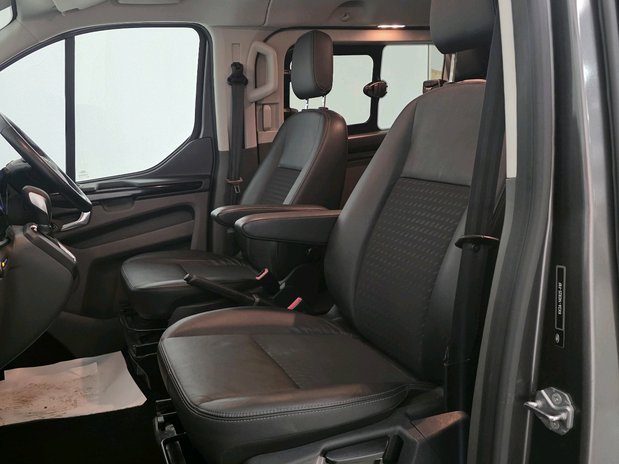 Ford Transit Custom Transit Custom 320L1 H1 Sport DCIV 2.0 EcoBlue 185ps Low Roof D/Cab Sport V 27