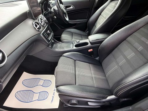 Mercedes-Benz GLA 1.6 GLA180 Urban Edition SUV 5dr Petrol 7G-DCT Euro 6 (s/s) (122 ps) 46
