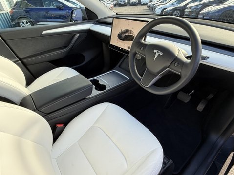 Tesla Model Y (Dual Motor) Long Range SUV 5dr Electric Auto 4WDE (384 bhp) 2