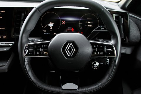 Renault Megane LAUNCH EDITION 20