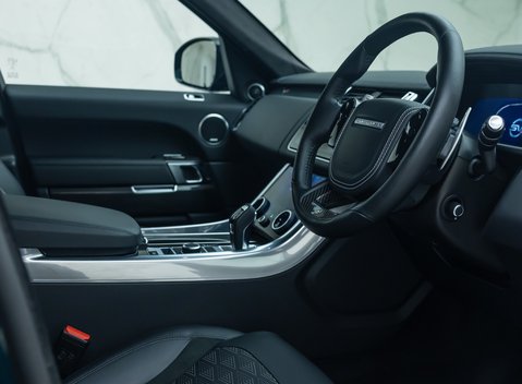 Land Rover Range Rover Sport SVR Urban 13