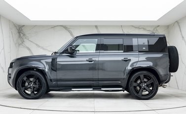 Land Rover Defender 110 V8 2