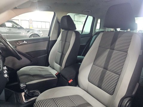 Volkswagen Tiguan 2.0 Tiguan Sport TDI 4Motion 140 Auto 4WD 5dr 25