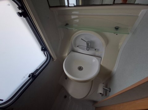 Elddis Autoquest 145 13