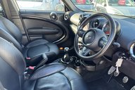 Mini Countryman COOPER S ALL4.. 7 MAIN DEALER SERVICES.. CHILLI 2 & MEDIA PACK.. 1 PREVIOUS 25