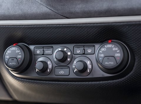 Ferrari 488 Pista 18