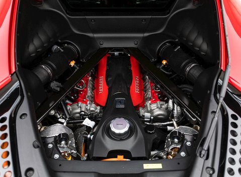 Ferrari SF90 Stradale 32