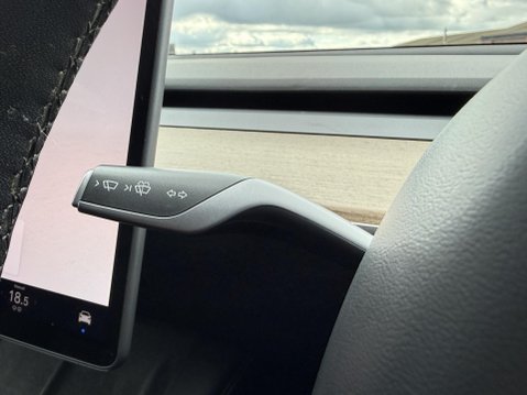 Tesla Model Y Long Range SUV 5dr Electric Auto RWD (346 ps) 37