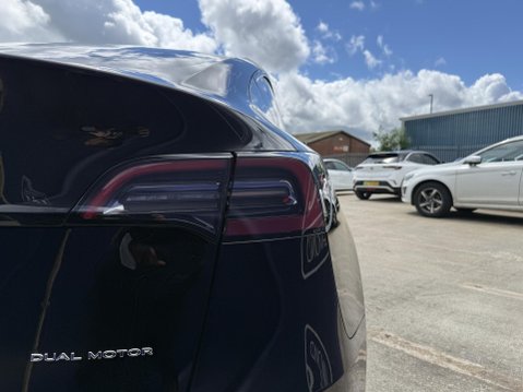 Tesla Model Y (Dual Motor) Long Range SUV 5dr Electric Auto 4WDE (384 bhp) 19