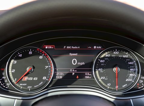 Audi RS6 Avant Performance 15