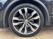 Volkswagen Tiguan 2.0 Tiguan R-Line TDI BlueMotion Technology 4Motion Semi-Auto 4WD 5dr 61