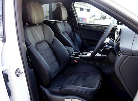 Porsche Macan GTS 15