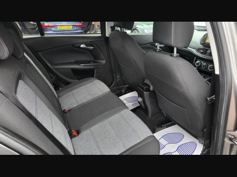 Fiat Tipo CROSS 17