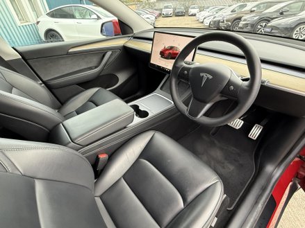 Tesla Model Y (Dual Motor) Performance SUV 5dr Electric Auto 4WDE (426 bhp)