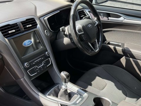Ford Mondeo 2.0 Mondeo Titanium Econetic TDCi 5dr 4