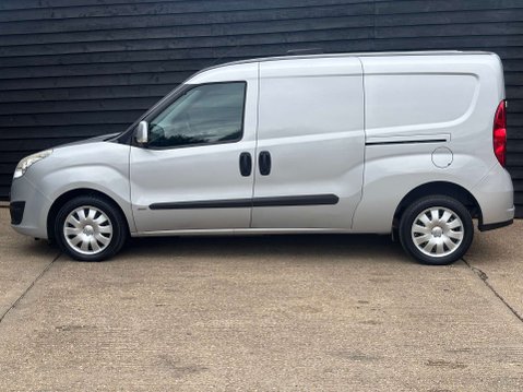 Vauxhall Combo 1.2 Combo 2300 Sport CDTi ecoFLEX S/S 7