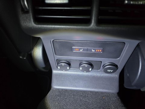 Jaguar F-Pace 3.0 D300 V6 S Auto AWD Euro 6 (s/s) 5dr 18