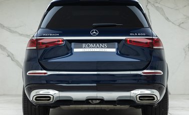 Mercedes-Benz GLS 600 Maybach 5