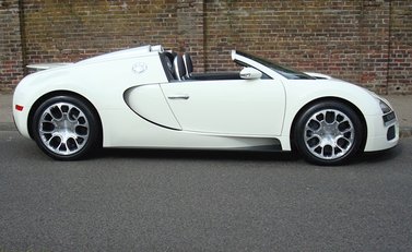 Bugatti Veyron 16.4 Grand Sport 6
